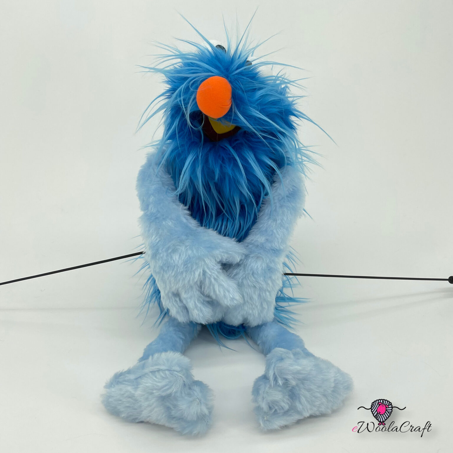 Blue Caveman – hand puppet – ewoolacraft.com