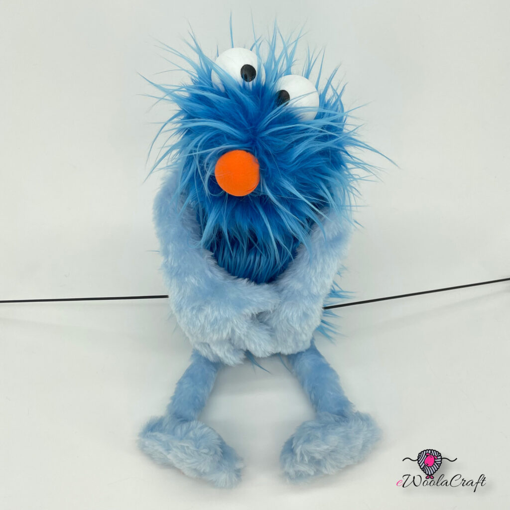 Blue Caveman – hand puppet – ewoolacraft.com