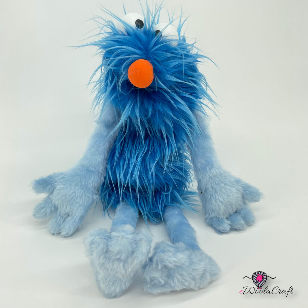 Blue Caveman – hand puppet – ewoolacraft.com